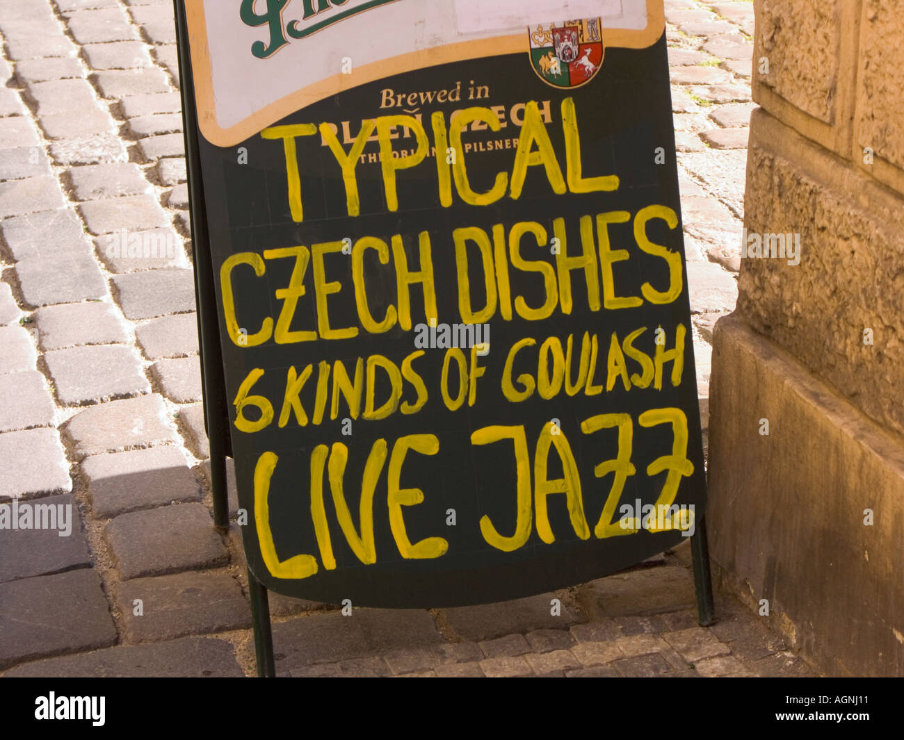 Sei tipi di gulasch e jazz dal vivo a Praga Foto Stock