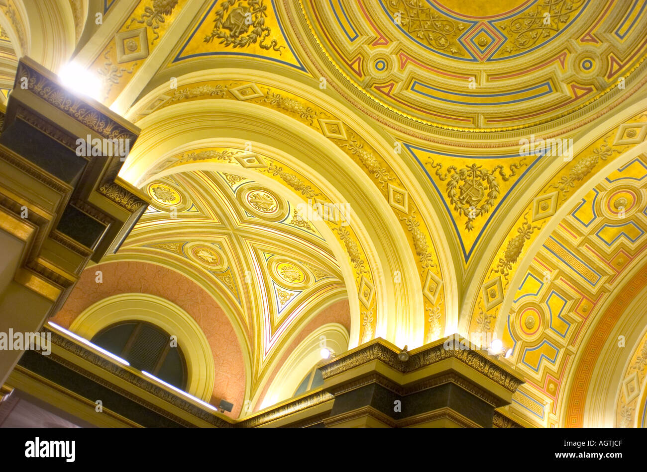 21 07 04 Vienna Austria l'interno di Musikgrein Concert Hall Vienna Austria foto copyright Barry Cronin Chromepix com Foto Stock