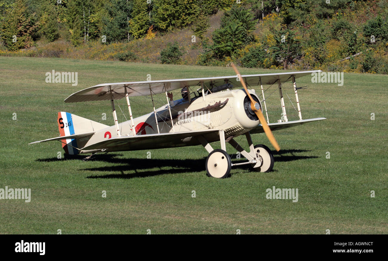 Una tassazione Spad VII - 1917 biplanari a. Foto Stock