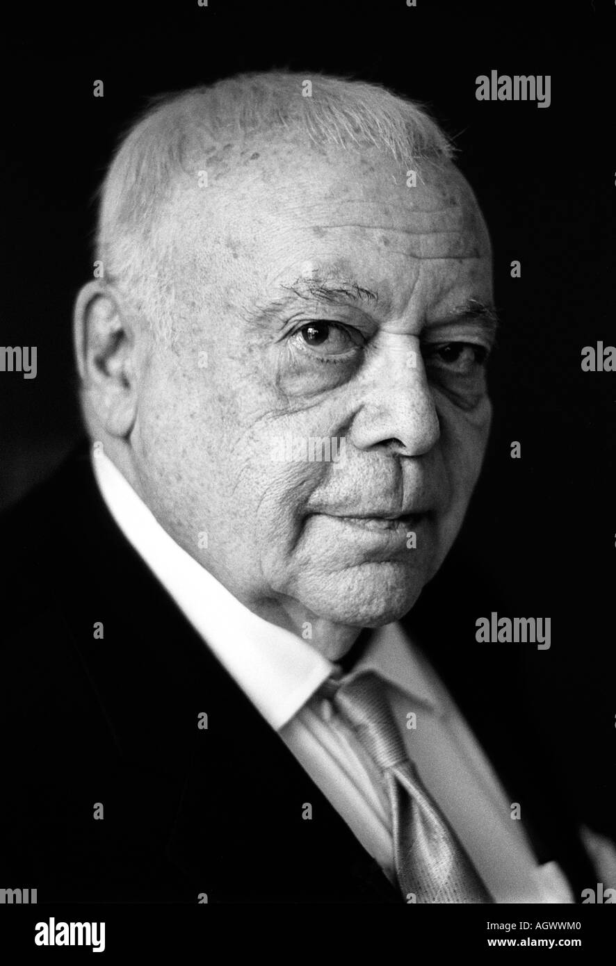 Attore Herbert Lom famosa per i suoi ruoli in la pantera rosa film. Foto Stock