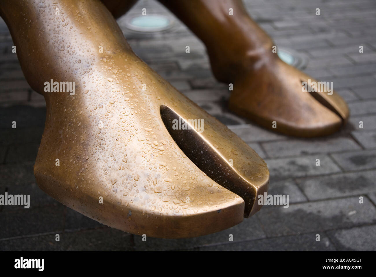 Il Bronzo Bull di zoccoli, Bullring Shopping Centre, Birmingham, Inghilterra Foto Stock