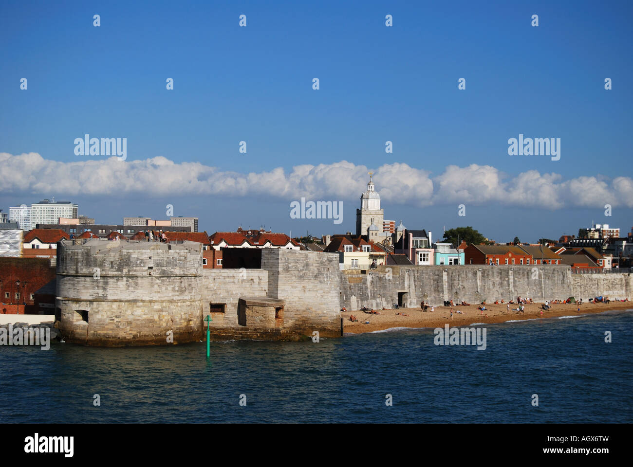 Mura della città vecchia, Portsmouth, Hampshire, Inghilterra, Regno Unito Foto Stock