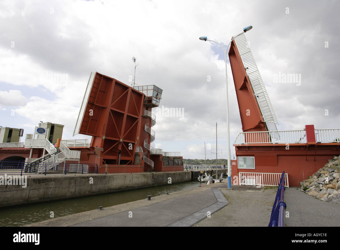 Ponte di spedizione mareomotrice d Arzal Bretagna Francia Foto Stock