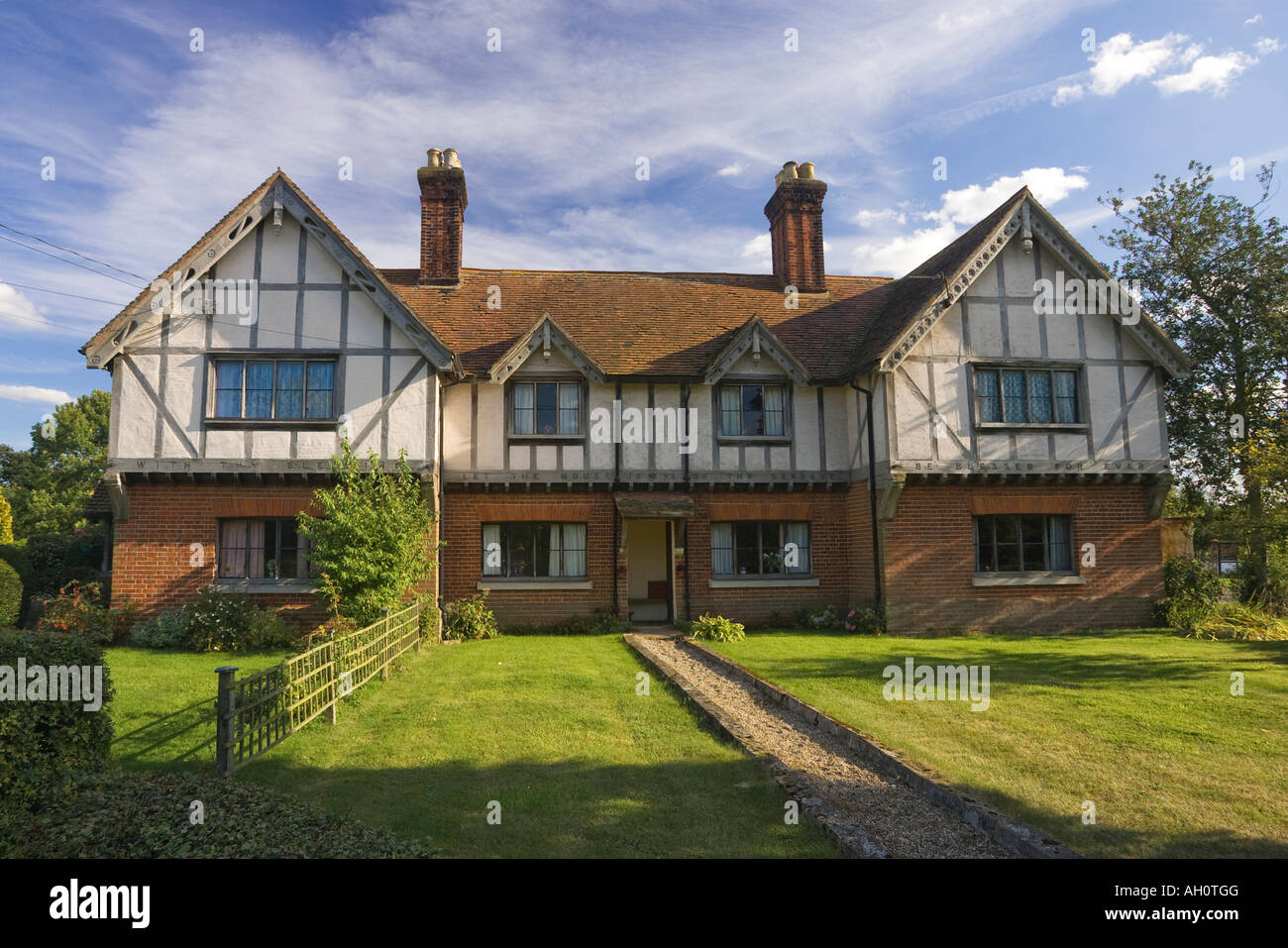 Un giacobino Tudor / la struttura di legno casa di villaggio Wattisfield, Suffolk, Regno Unito Foto Stock