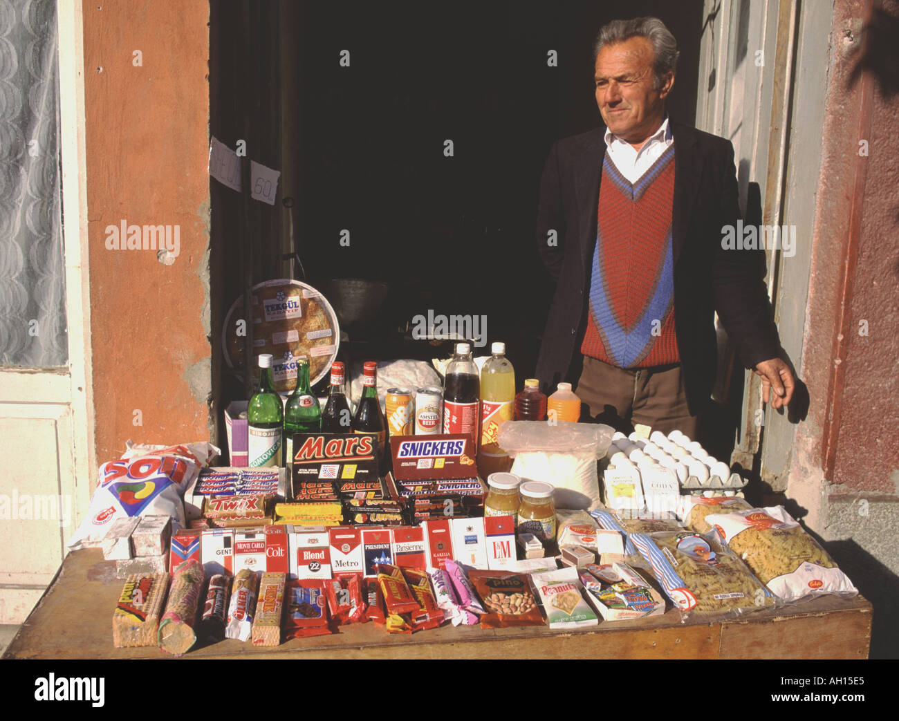 Durres Albania venditore ambulante Foto Stock