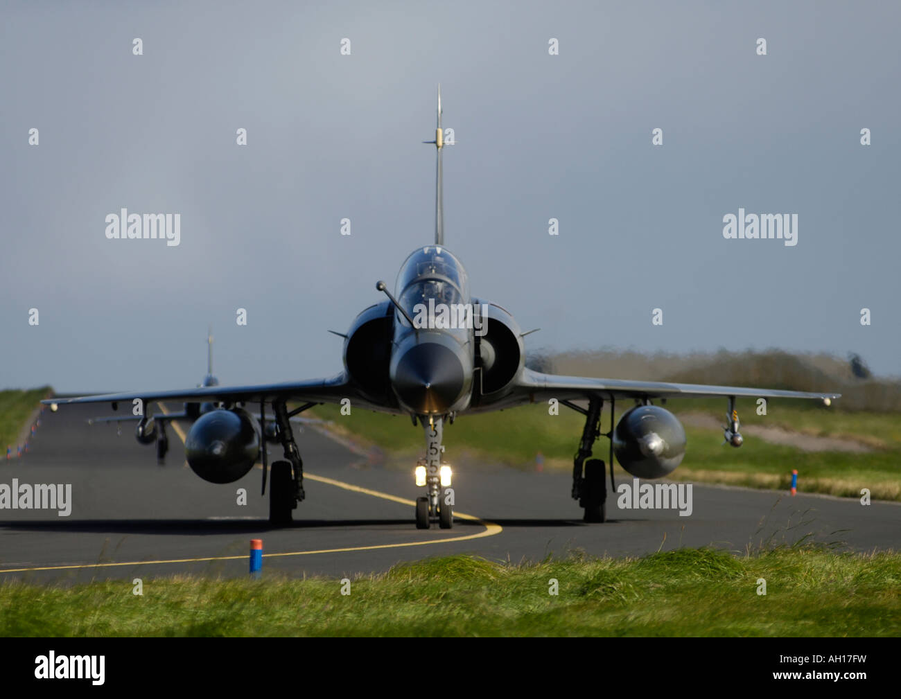 Dassault Mirage 2000N francese Marina Marina due Seat Trainer variante superiorità aerea attacco jet da combattimento Foto Stock