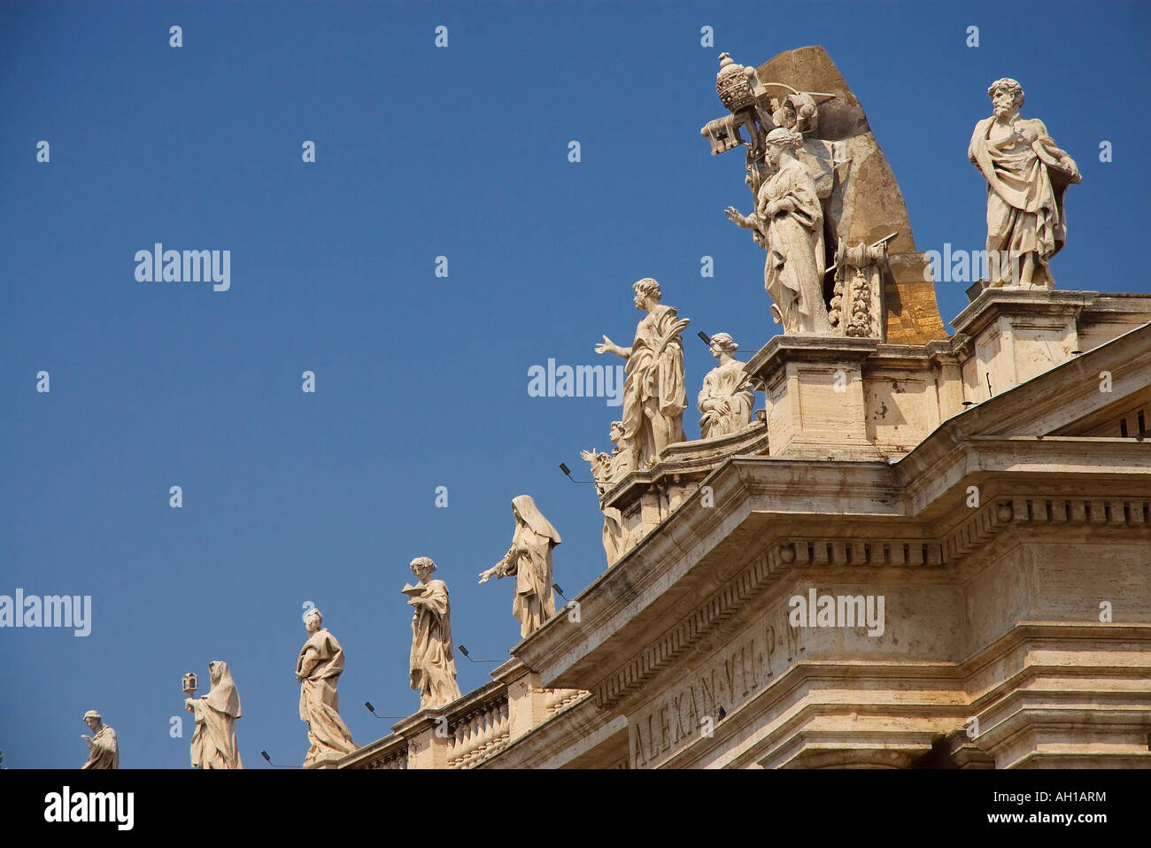 Roma Basilica di San Pietro statue Foto Stock