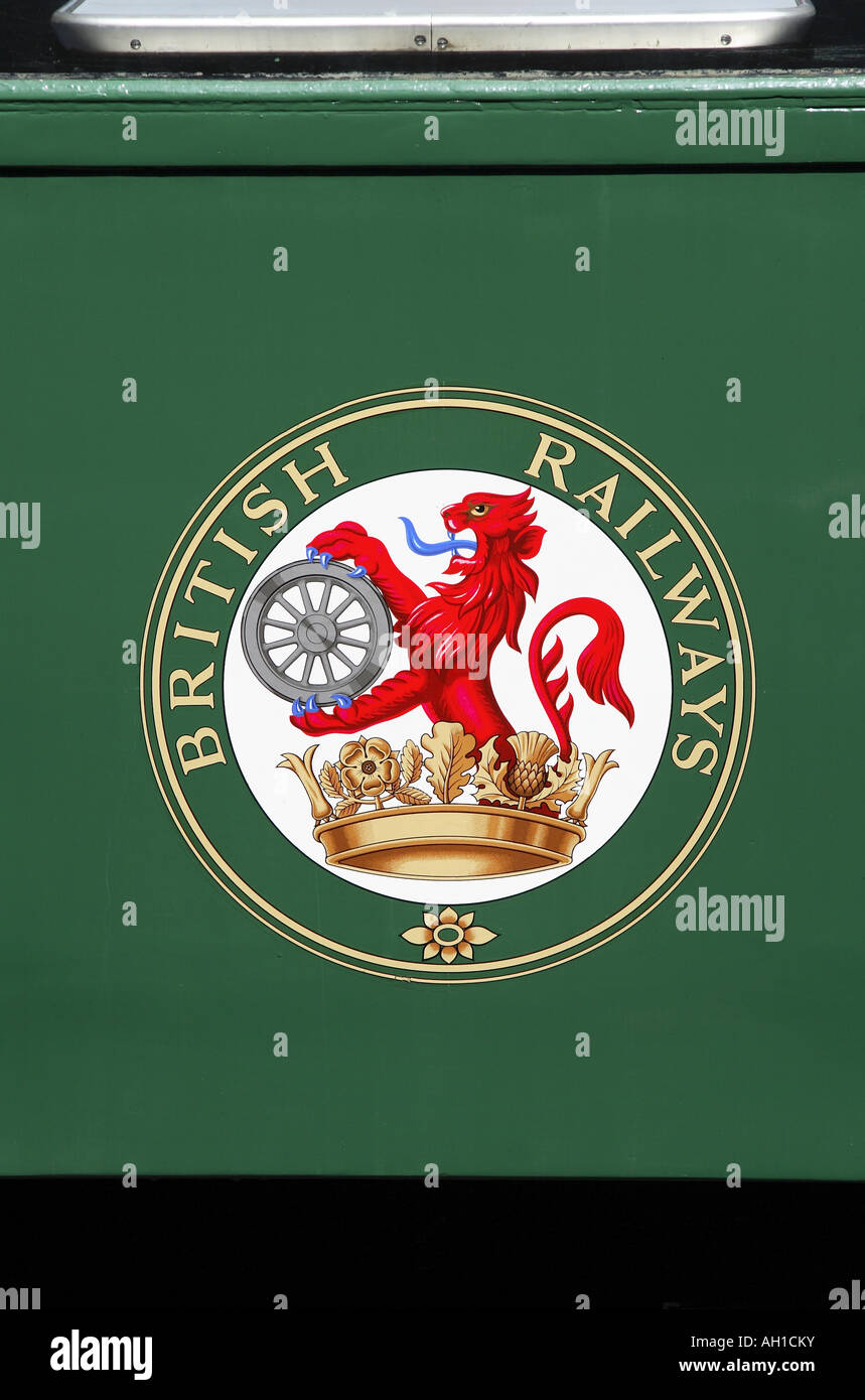 British Railways il Logo del marchio sulla linea di crescione, Alresford, Hampshire, Inghilterra, Regno Unito Foto Stock