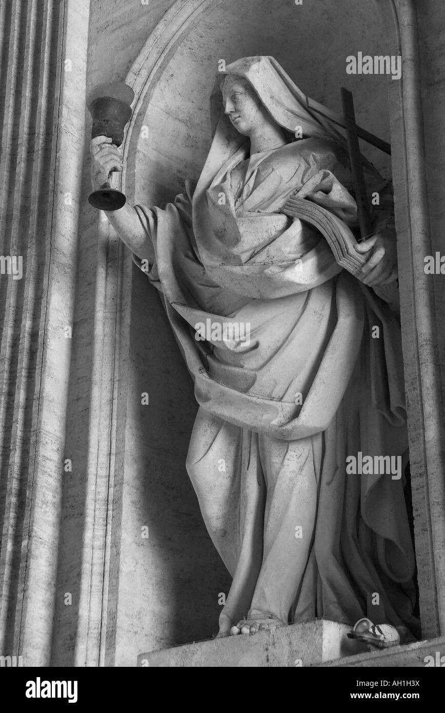 Roma Basilica di San Pietro statua Foto Stock