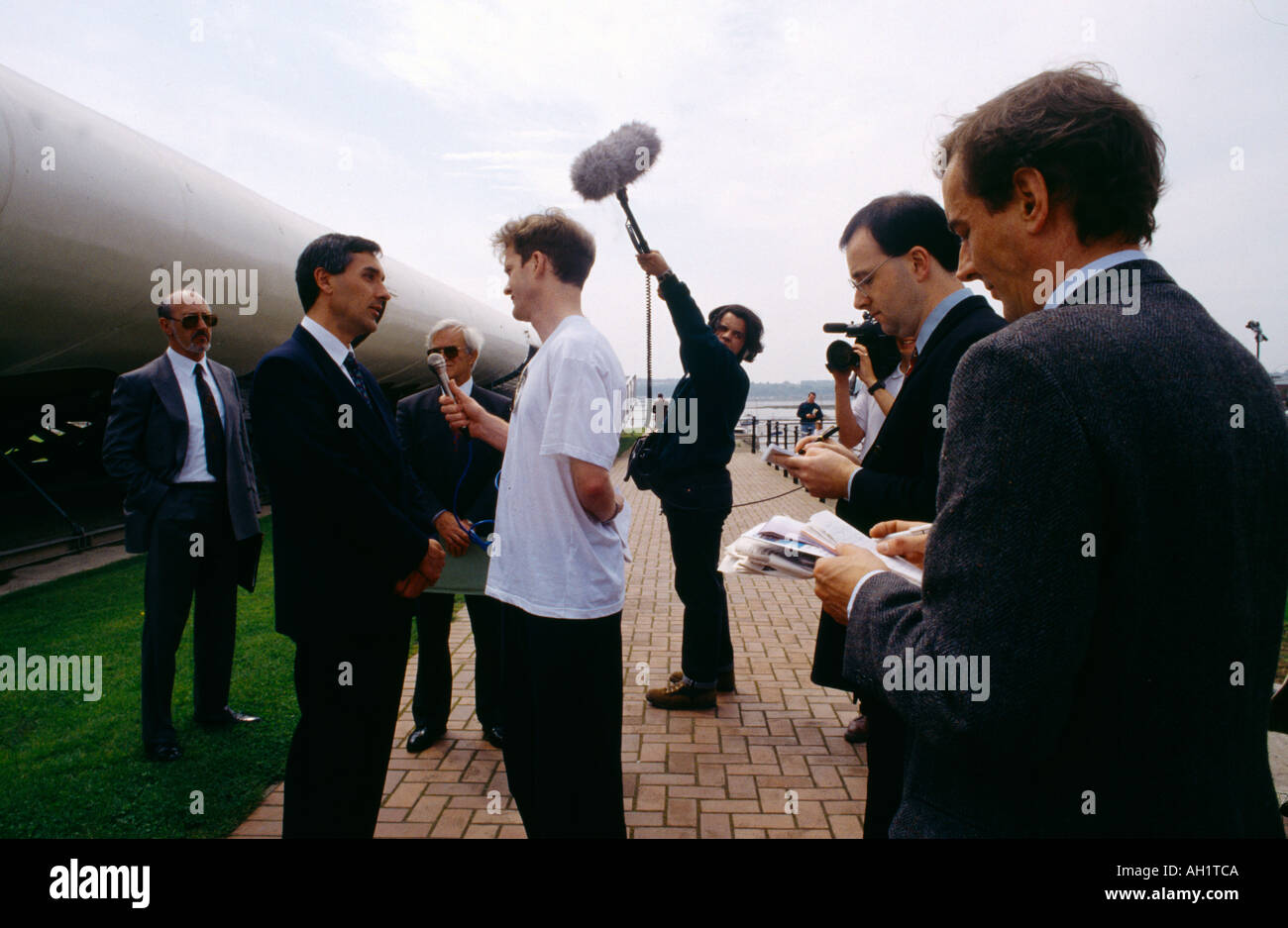 Cardiff Galles John Redwood MP intervistata Foto Stock