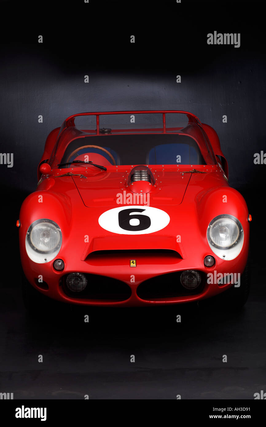 1962 Ferrari 330 tri lm testa rossa ex Phil Hill le mans vincitore Foto  stock - Alamy
