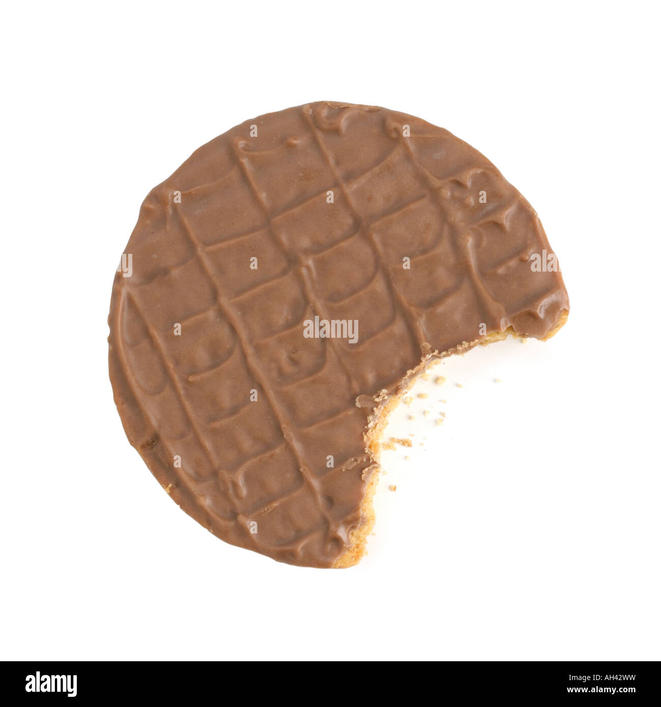 Il cioccolato al latte biscotto con morso prelevato Foto Stock