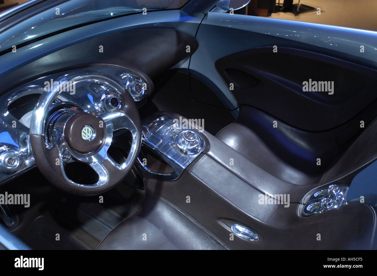 Interno della Volkswagen Concept R concept car al North American International Auto Show 2004 Foto Stock