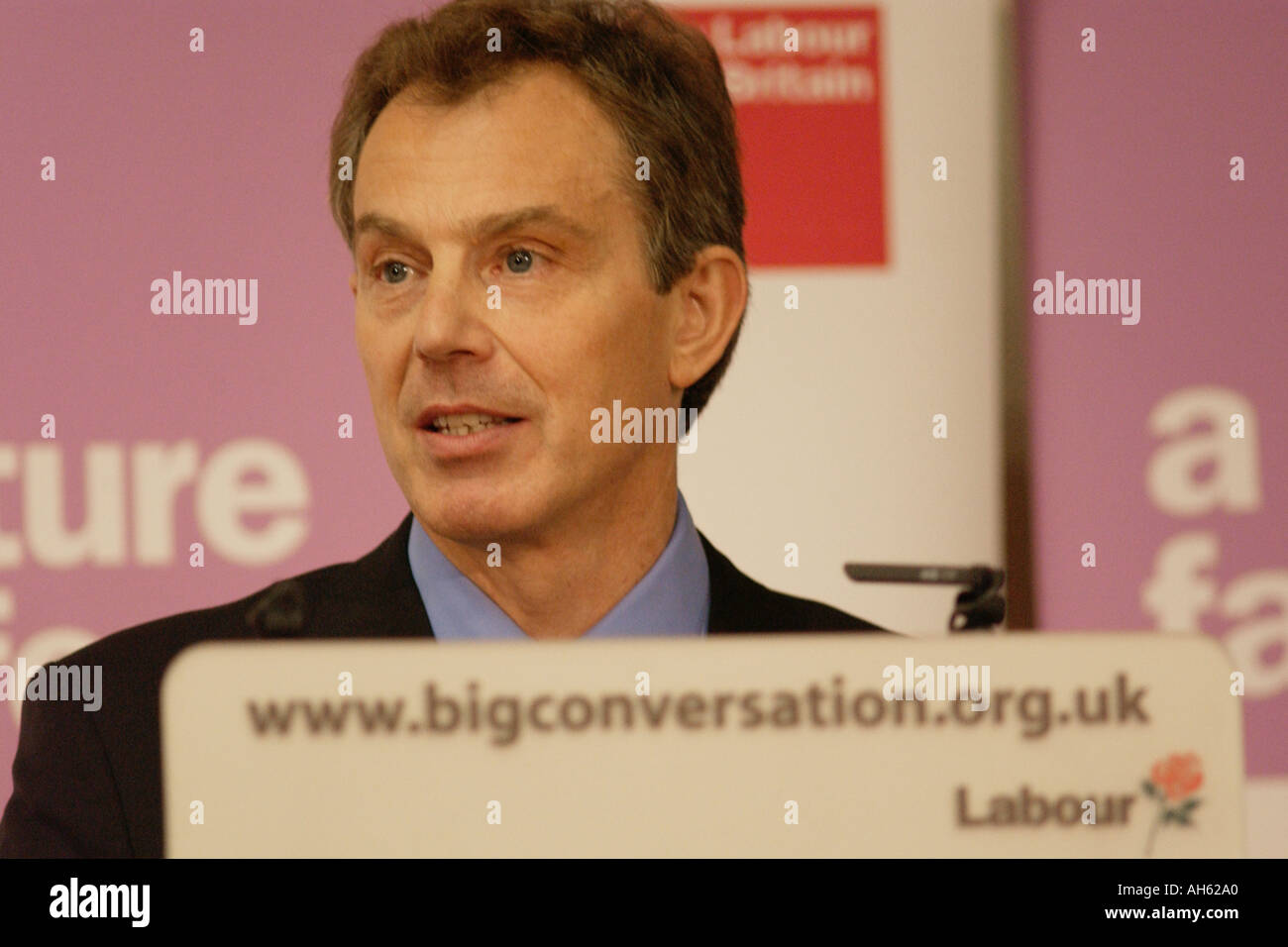 Tony Blair lancia il partito laburista grande conversazione in Newport South Wales UK Foto Stock