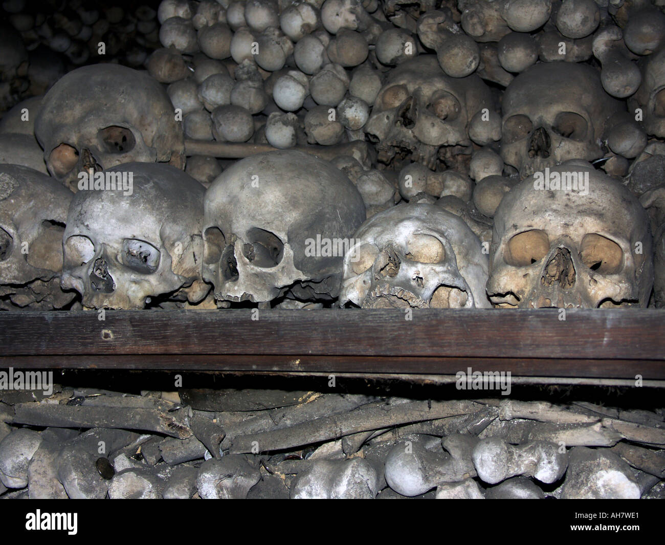 Decorazione di ossa Ossario Sedlec da Kutná Hora Central Bohemia Repubblica Ceca Foto Stock