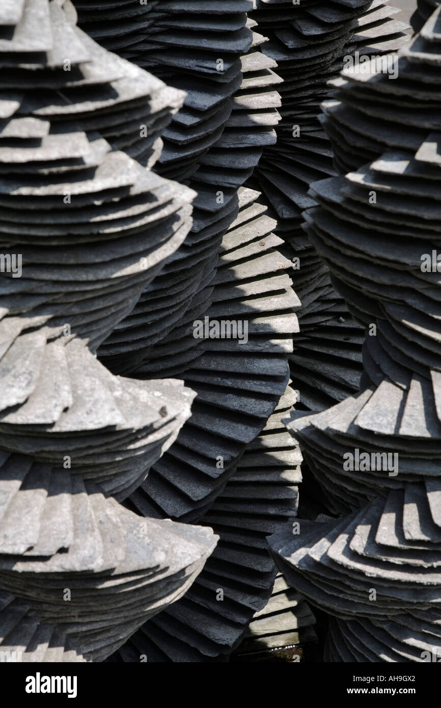 Abstract pattern fatta da spirali di metallo su una scultura al Royal Botanic Gardens di Kew Foto Stock