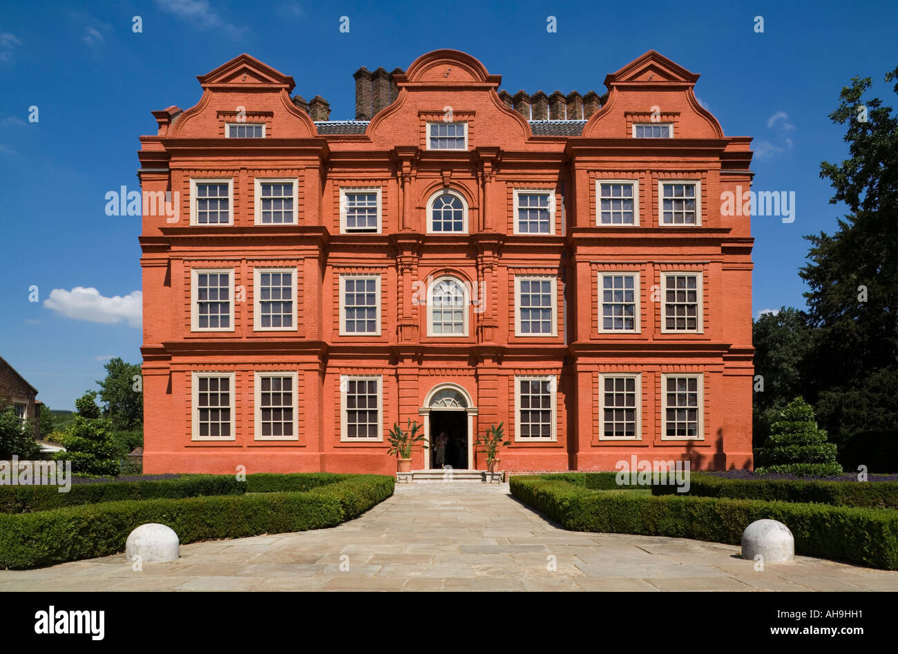 Il Kew Palace - George III s casa famiglia impostato nella motivazione della bella Royal Botanic Gardens di Kew Foto Stock