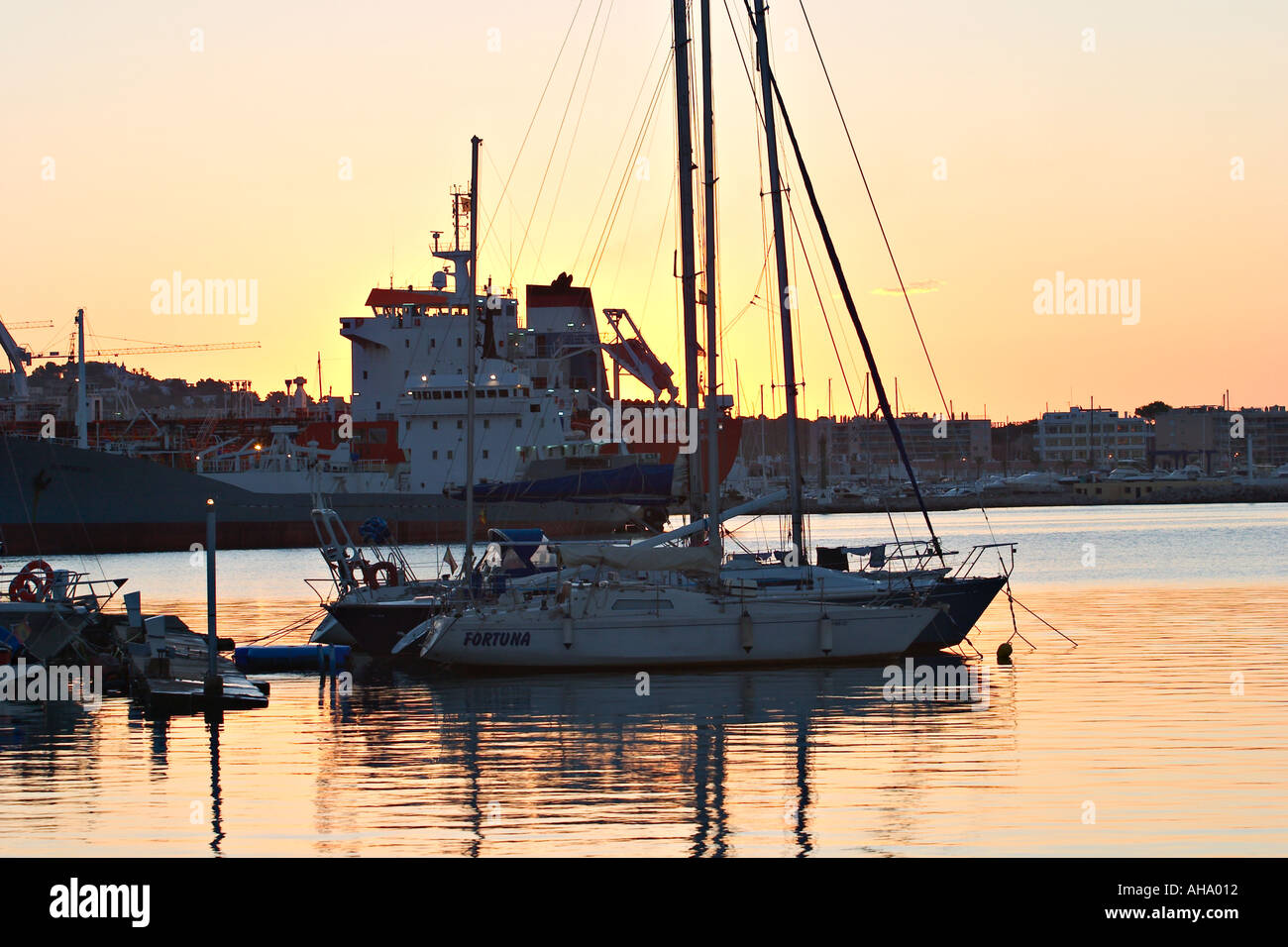 Eivissa mattina nel porto della città di Ibiza Foto Stock