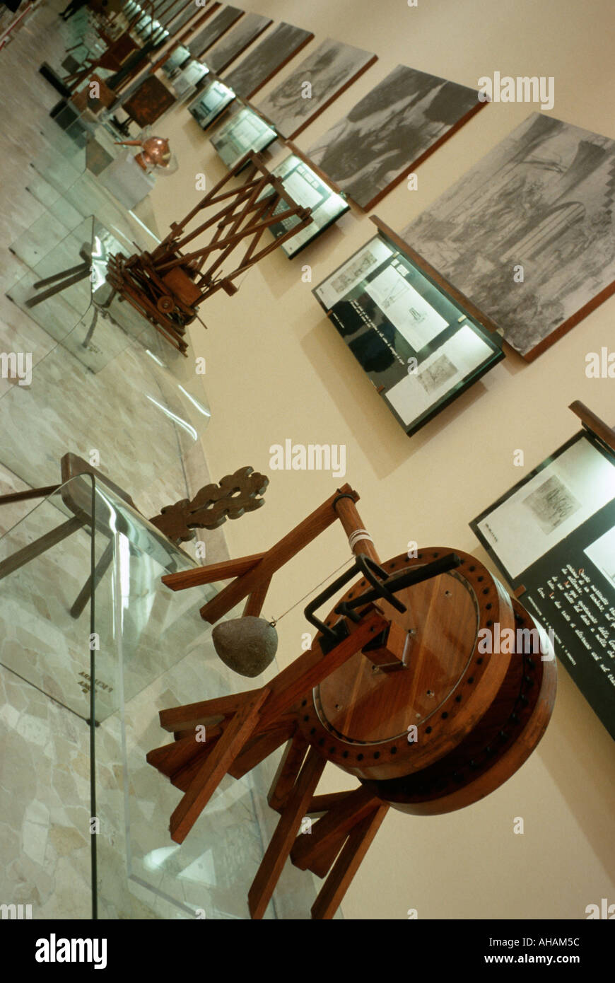 Museo della scienza e della tecnologia leonardo da vinci immagini e ...