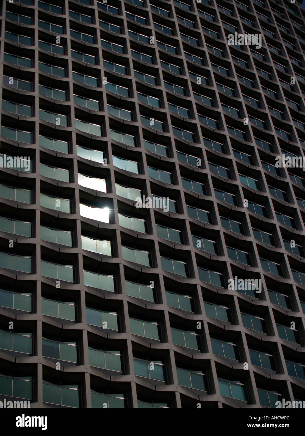 Centre Point Tower Londra Inghilterra Europa UE. Una parte è il quartier generale della Confederazione dell'industria britannica CBI Foto Stock