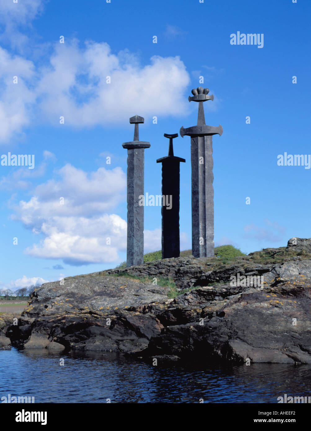 La Spada nella Roccia monumento, Hafrsfjord, Stavanger, Rogaland, Norvegia. Foto Stock