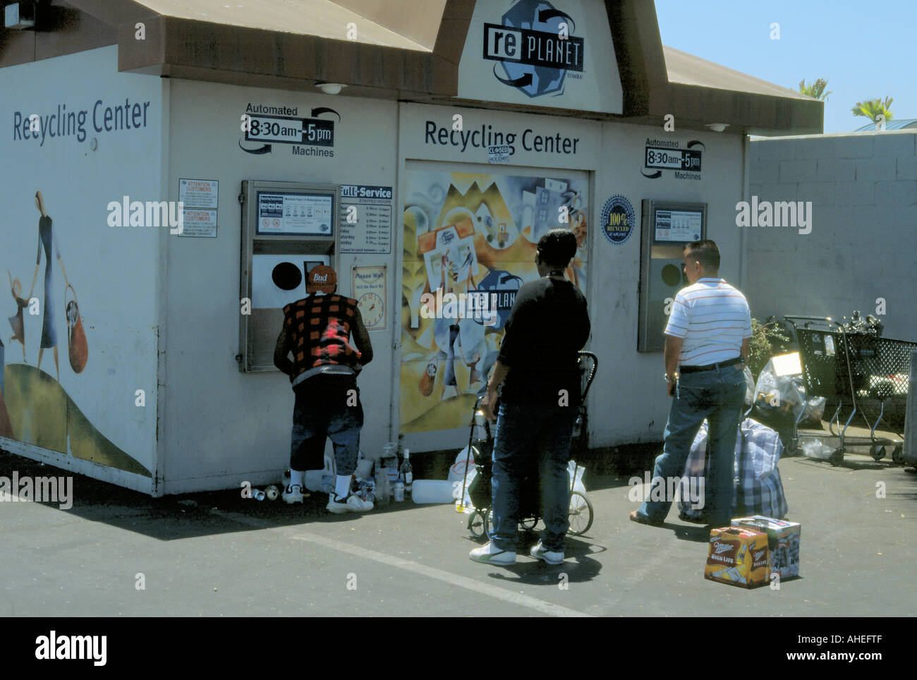 Una tipica stazione di riciclaggio in Los Angeles, California Foto Stock