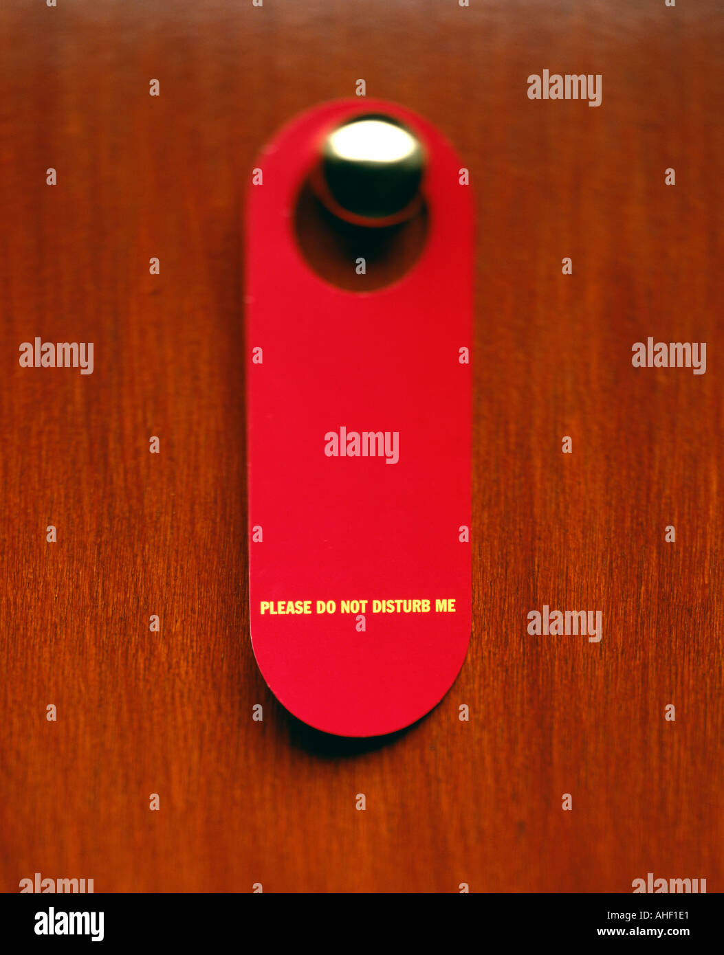 Segnale non disturbare appeso a una camera di hotel masaneta Foto Stock