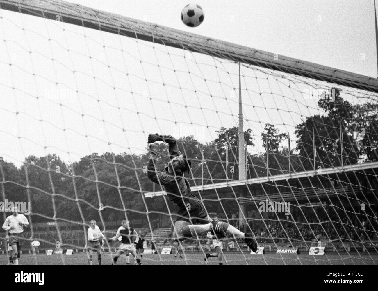 Calcio internazionale junior torneo di classe 1965, FC Burnley versus Ajax Amsterdam 2:1, Jahn Stadium di Marl, scena della partita Foto Stock