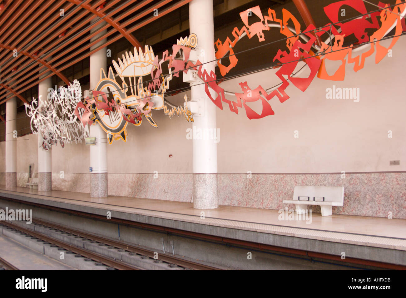 Il Parco Memoriale della stazione della metropolitana sulla Linea Oro, Holly Street, Pasadena, nella contea di Los Angeles Foto Stock