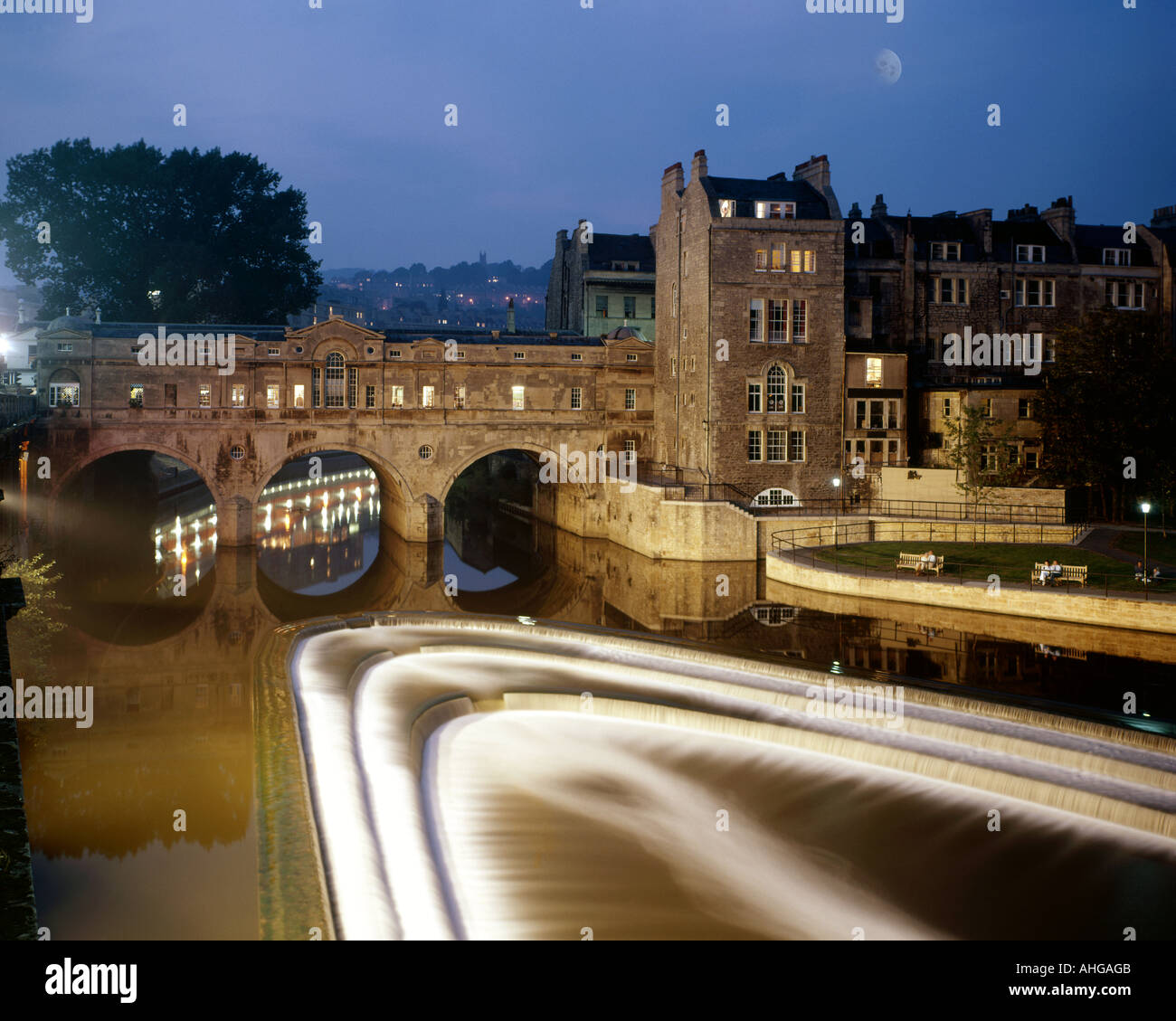 GB - SOMERSET: Storico Pulteney Bridge a Città del bagno Foto Stock