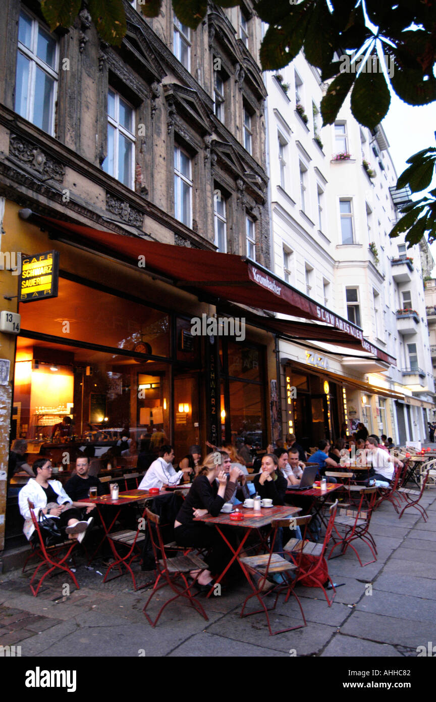 Bar nella zona di Prenzlauer Berg di Berlino Germania Foto Stock