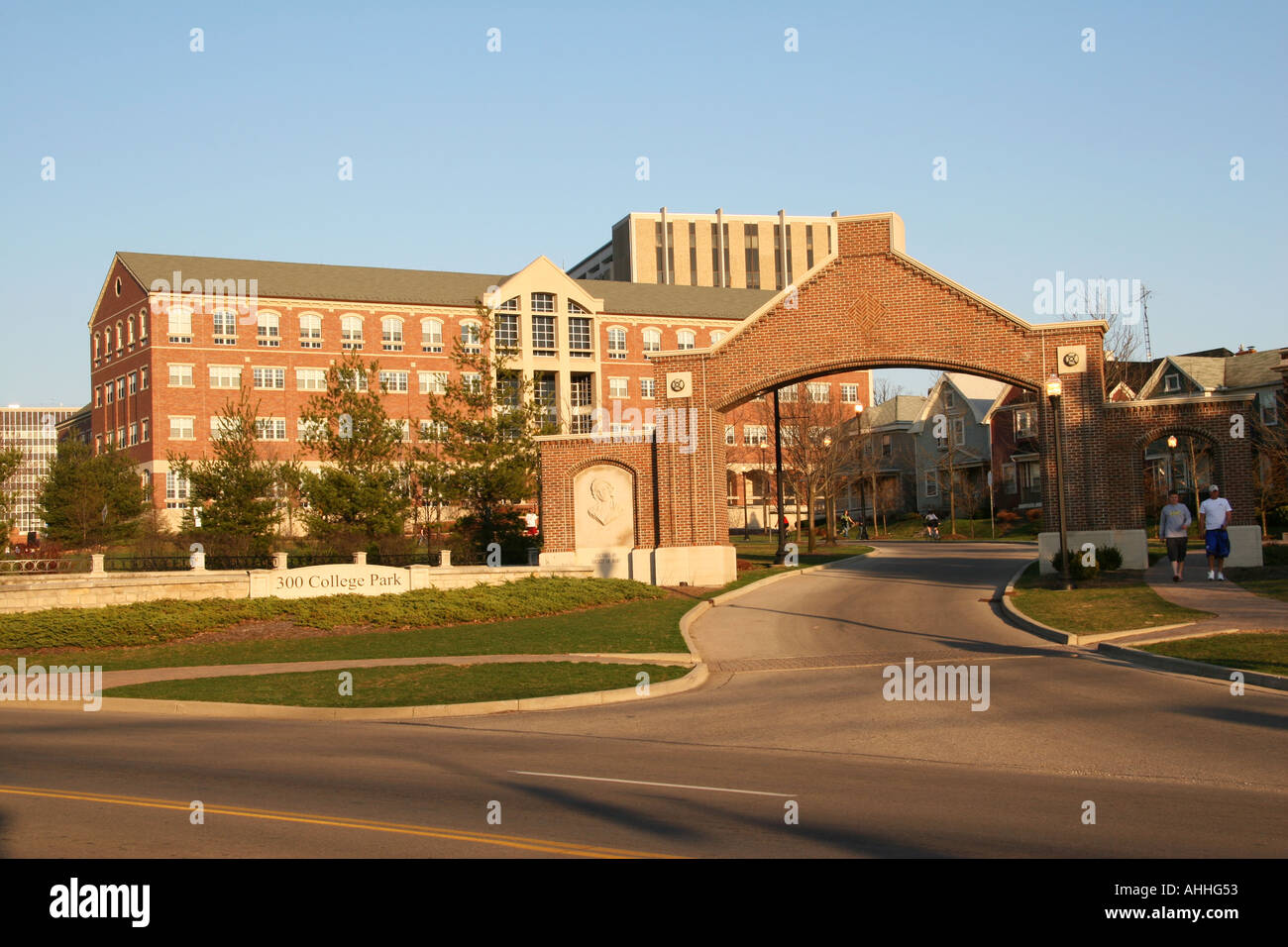 Università di entrata di Dayton Dayton, Ohio entrata principale e il College Park Street Joseph e Keller Hall in background Foto Stock