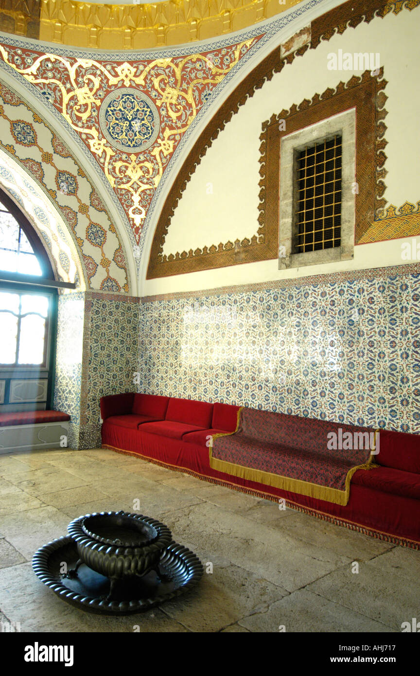 Il Consiglio Imperiale Sala nel palazzo di Topkapi Palace Museum Istanbul Turchia Foto Stock