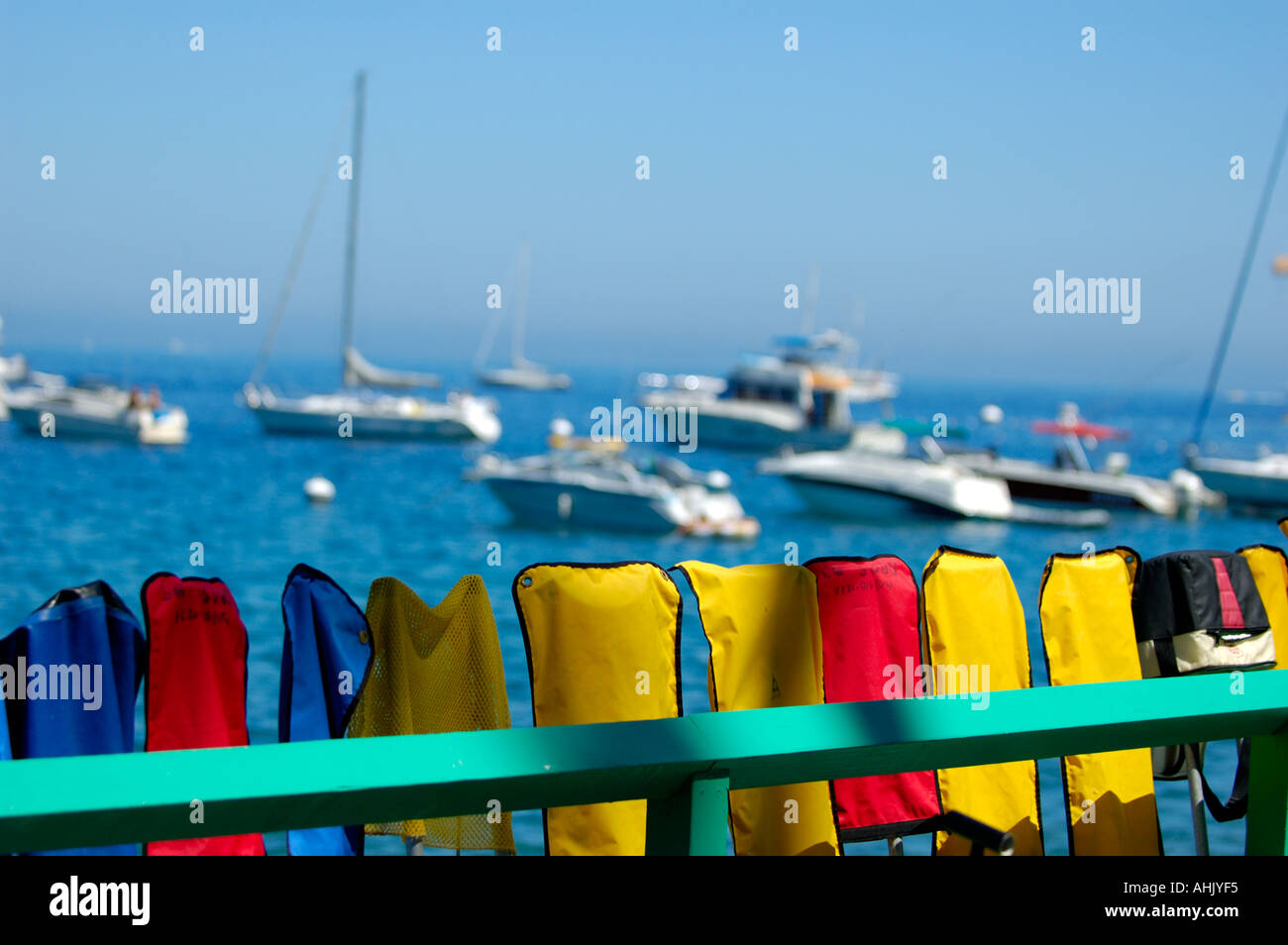 Kayak pagaie coperte sul molo in affitto a Santa Catalina Island CALIFORNIA Foto Stock