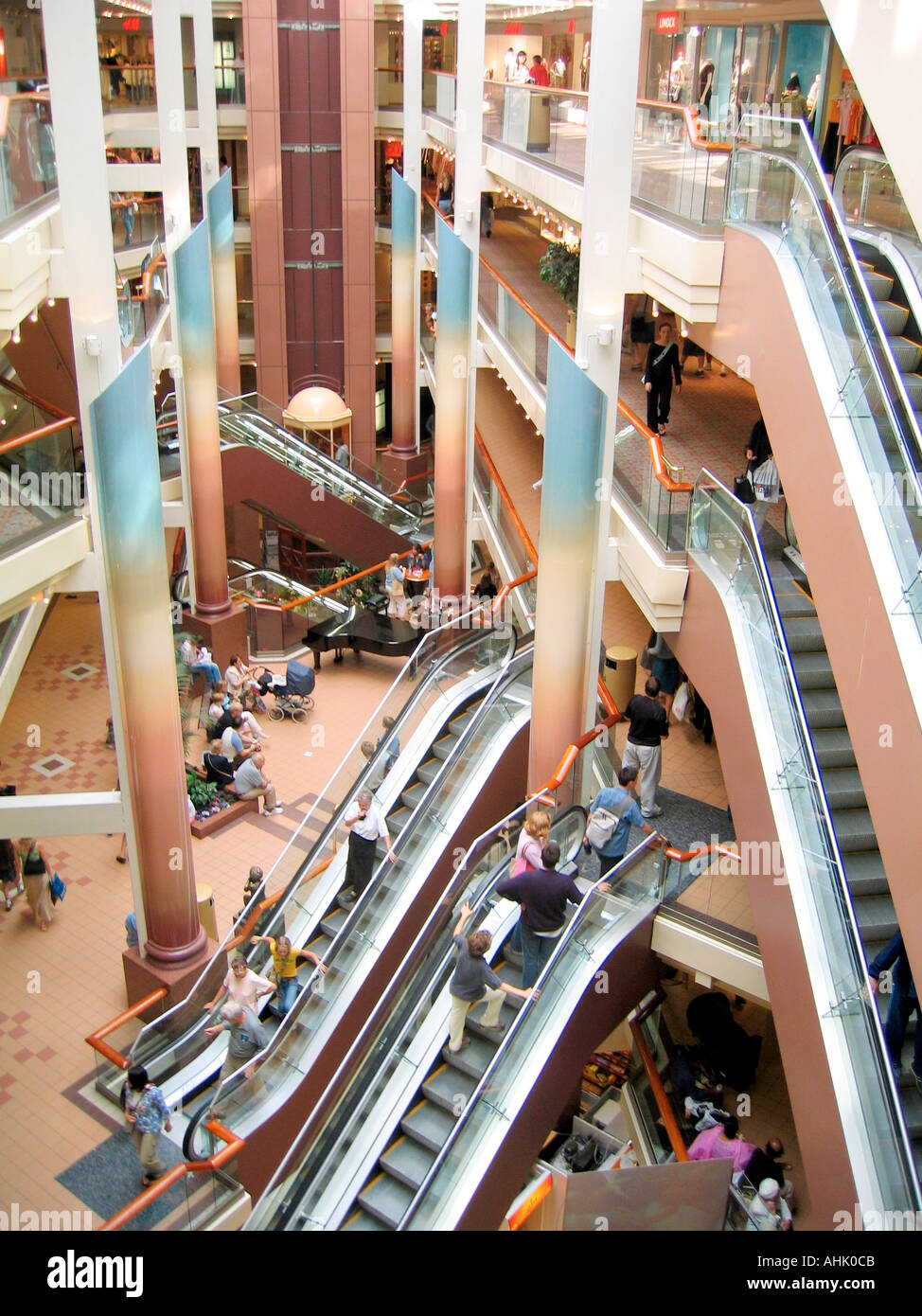 Galleriet centro commerciale per lo shopping nel centro di Bergen in Norvegia Foto Stock