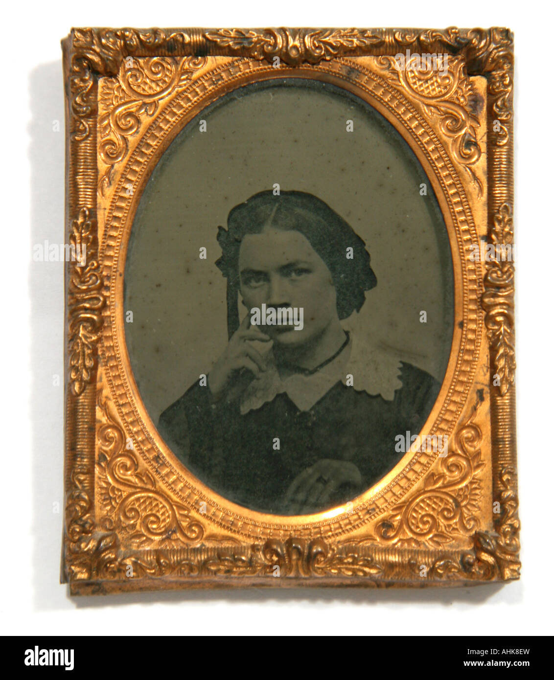 Circa 1850s daguerreotype fotografia di una donna nel suo 20s. Foto Stock