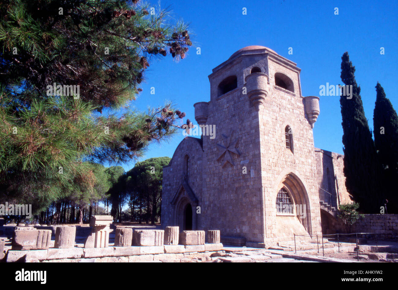 Grecia isole Dodecanesi Rhodes Filerimos monastero restaurato chiesa dei Cavalieri Foto Stock