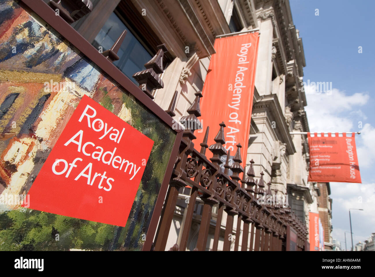 La Royal Academy of Arts Burlington House sulla Piccadilly a Londra REGNO UNITO Foto Stock