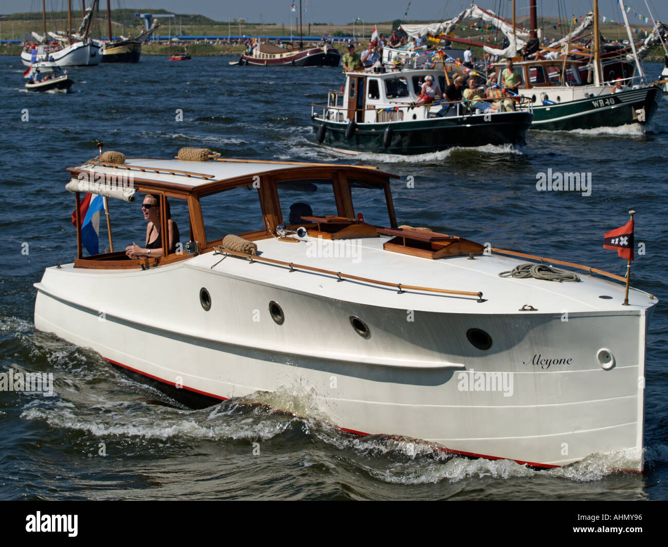 Vintage yacht motoscafo Alcyone con belle degli anni cinquanta anni sessanta forma vela 2005 Amsterdam Paesi Bassi Foto Stock