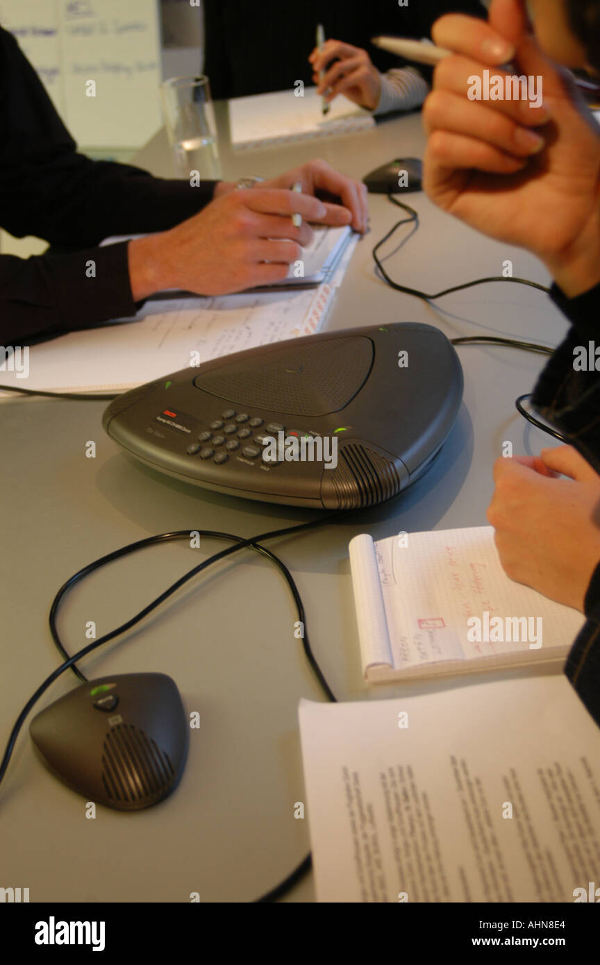 Conferenza audio in corrispondenza di una stazione radio Foto Stock