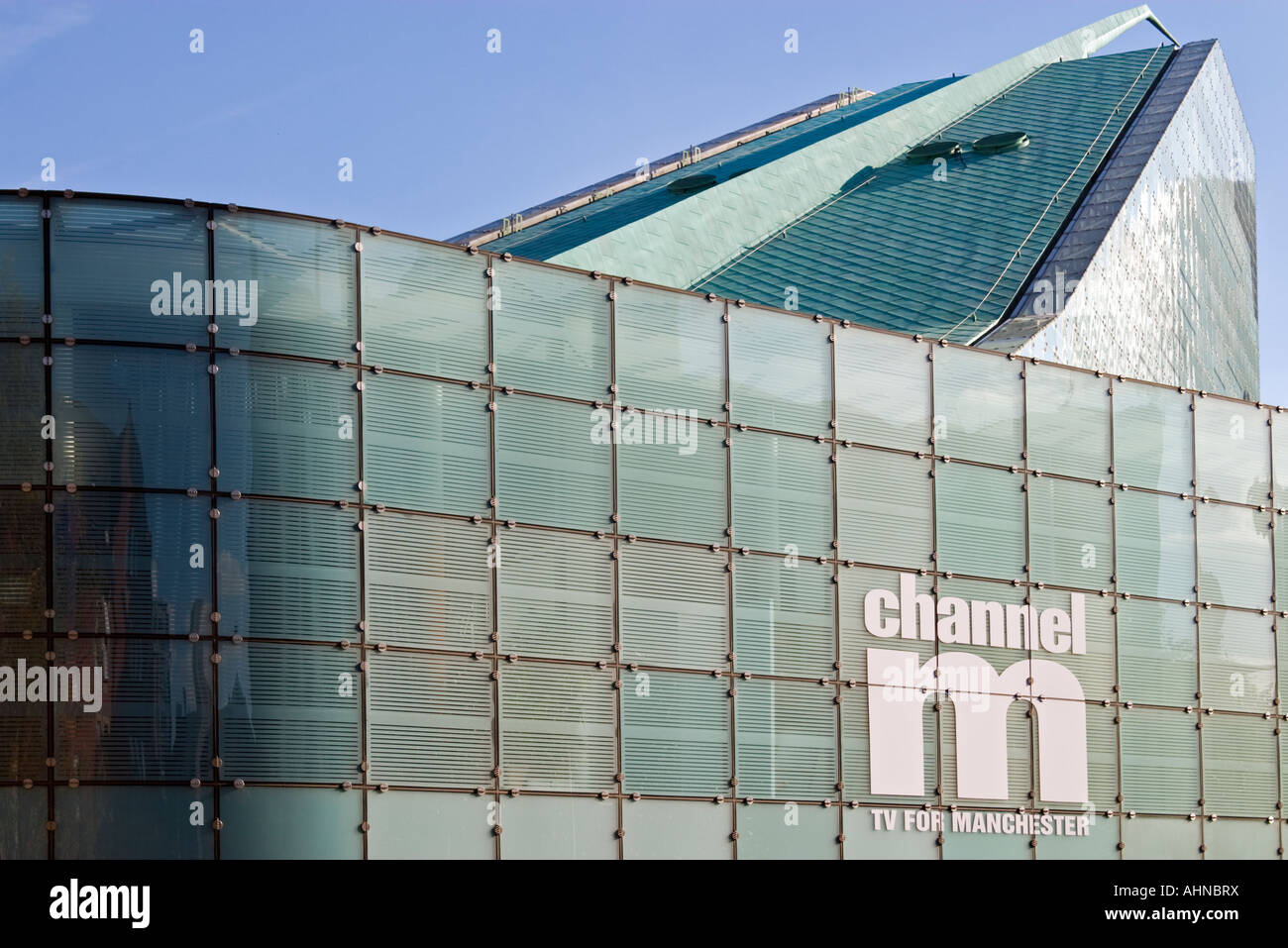 L'URBIS Manchester che mostra il canale M Manchester segno TV Foto Stock