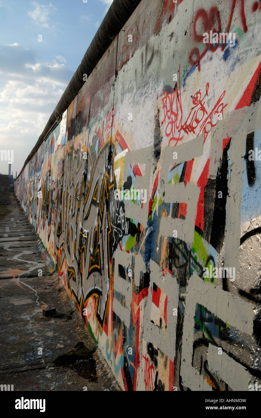 Tratto di muro di Berlino, la East Side Gallery di Berlino Foto Stock