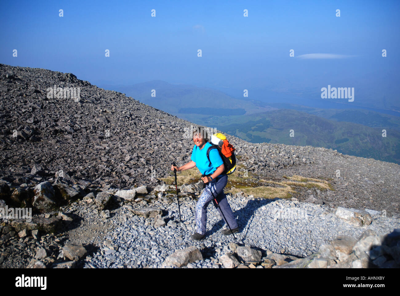 Escursionista sul Ben Nevis, Highland Scozia Scotland Foto Stock