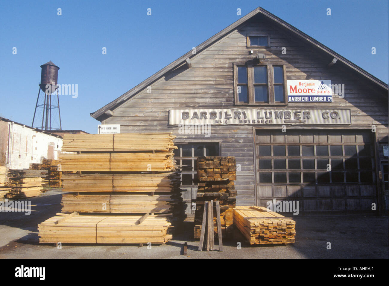 Un deposito di legname in Great Barrington Massachusetts Foto Stock