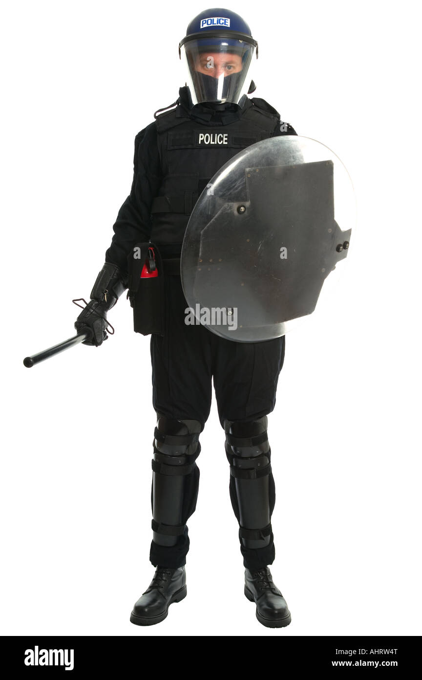 Poliziotto in piena riot gear Foto Stock