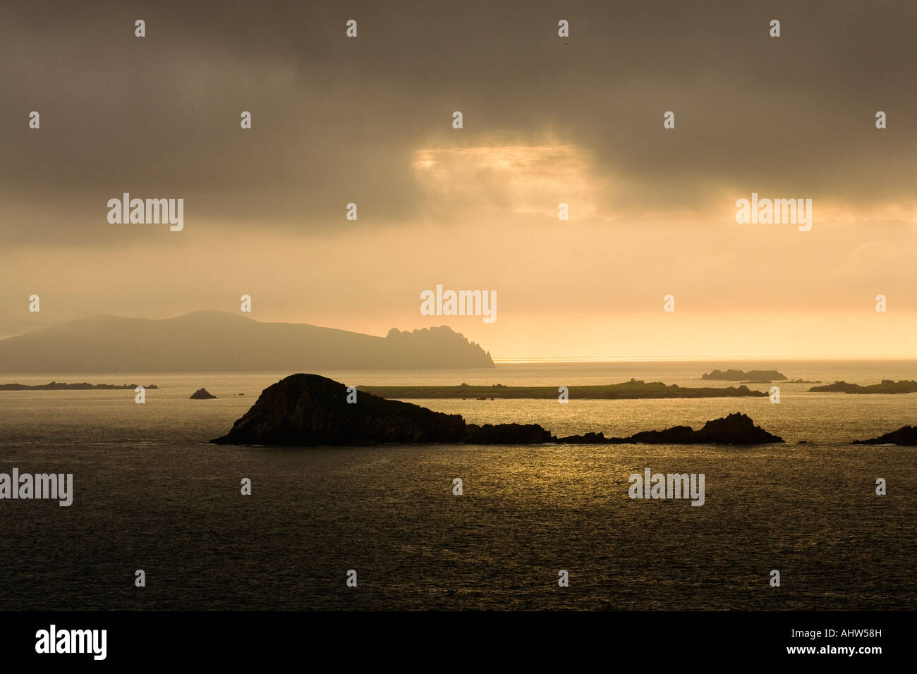 Vista guardando fuori per le isole blaskett Contea di Kerry Irlanda Foto Stock