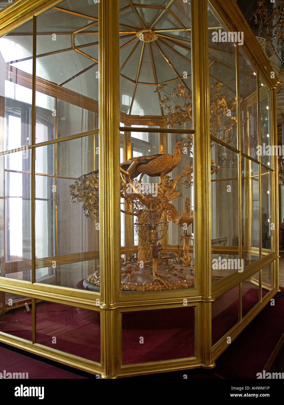 Peacock orologio nel Pavillon Hall nel piccolo eremo San Pietroburgo Russia Foto Stock