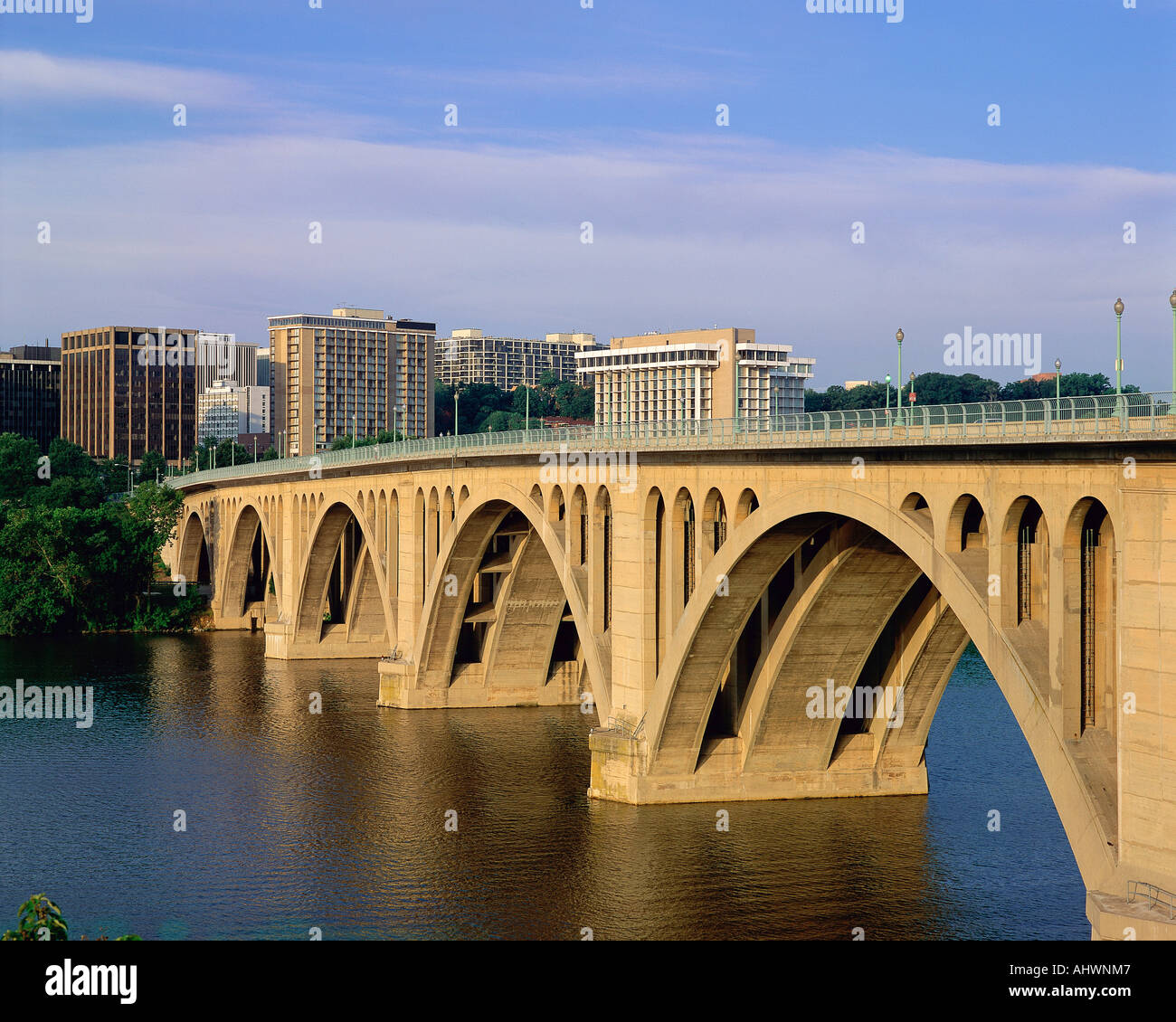 Francis Scott Key Bridge in condizioni di luce diurna Foto Stock