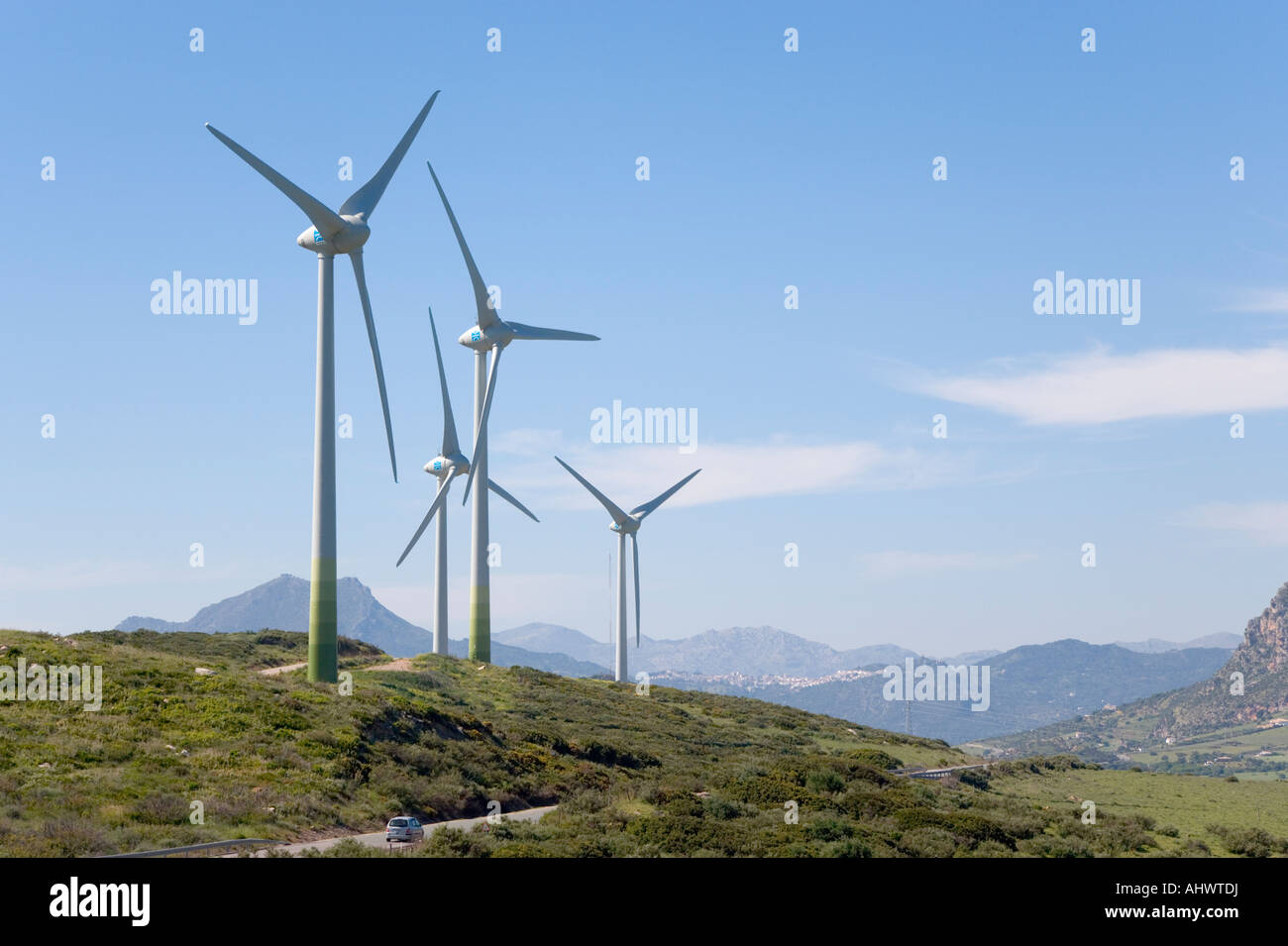 Mulini a vento vicino a Casares Provincia di Malaga Andalusia Spagna Foto Stock