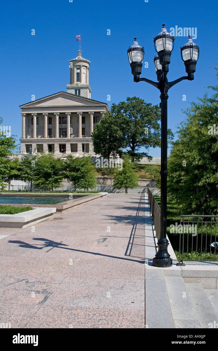 Lo State Capitol Building come si vede dal legislatore Plaza,Nashville, Tennessee, Stati Uniti d'America Foto Stock
